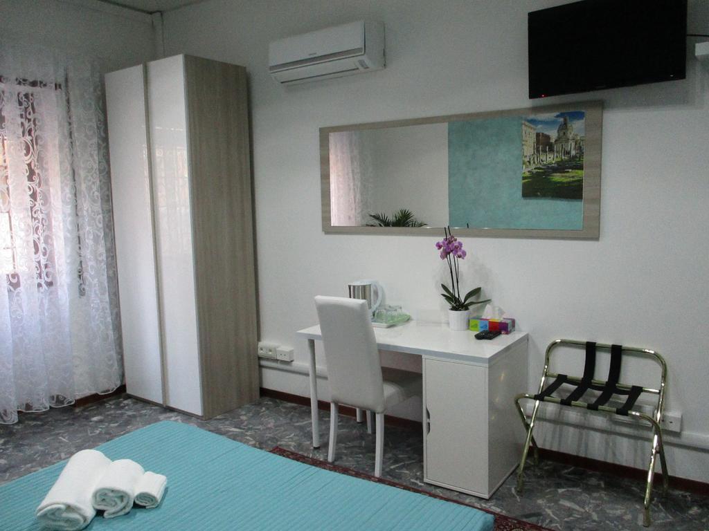 Maxim Rooms Rome Exterior photo