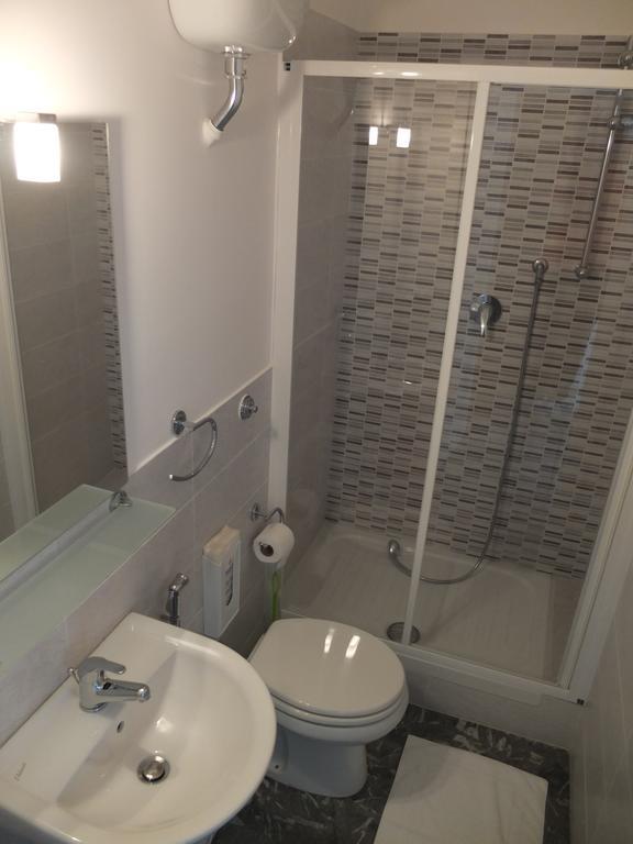 Maxim Rooms Rome Exterior photo