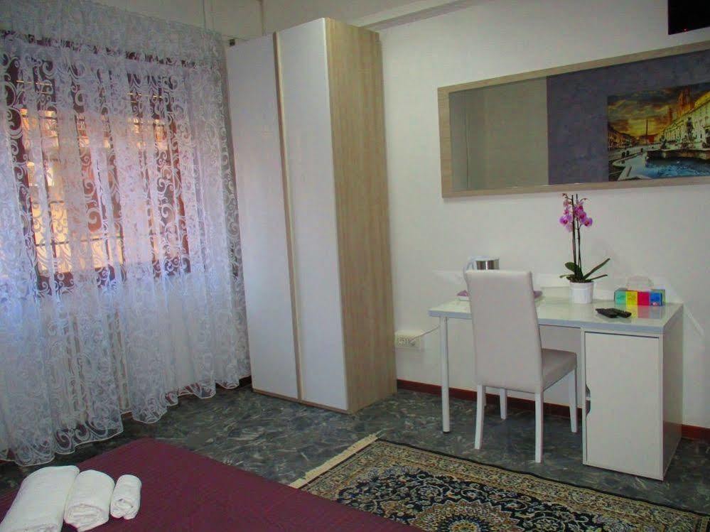 Maxim Rooms Rome Exterior photo