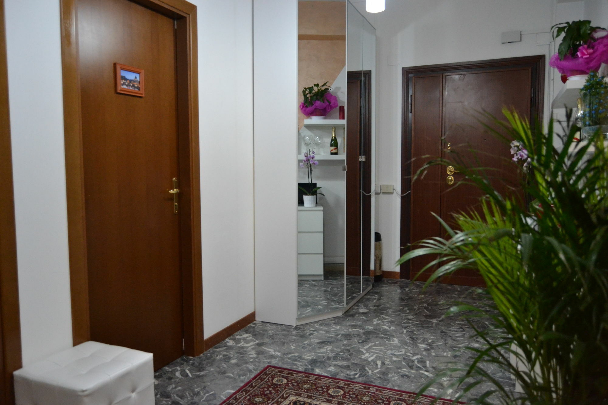 Maxim Rooms Rome Exterior photo